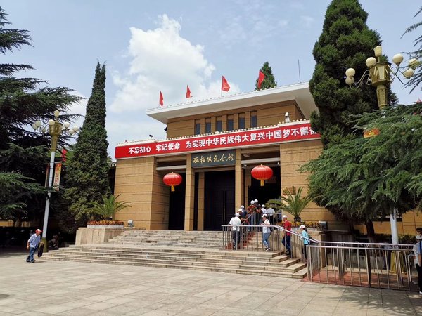 重走西柏坡赶考路 锤炼新时代硬本领：2026党建干部培训指南 